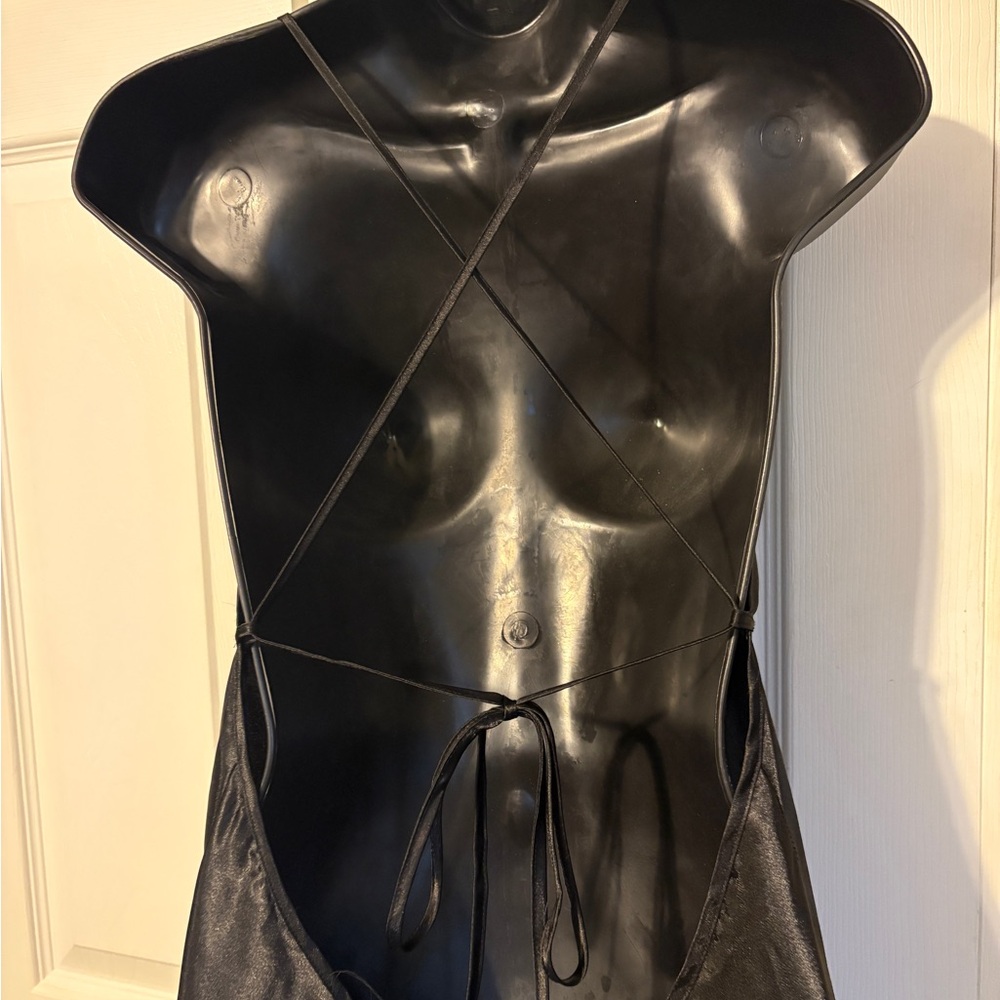 La Vie En Rose Black Satin Chemise with Lace Trim - Picture 4 of 7